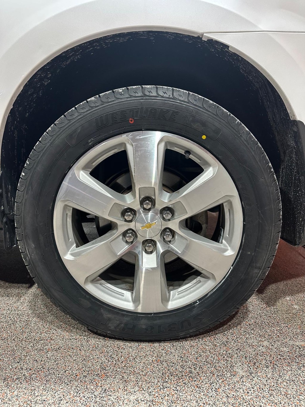 Chevrolet Traverse Vehicle Full-screen Gallery Image 23