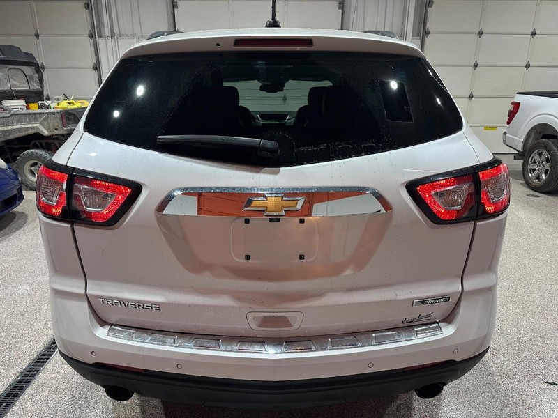Chevrolet Traverse Vehicle Full-screen Gallery Image 4