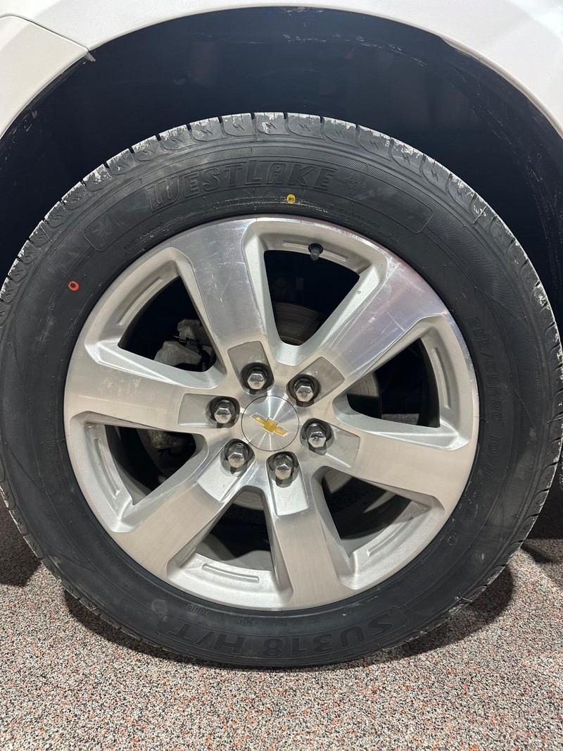 Chevrolet Traverse Vehicle Full-screen Gallery Image 22