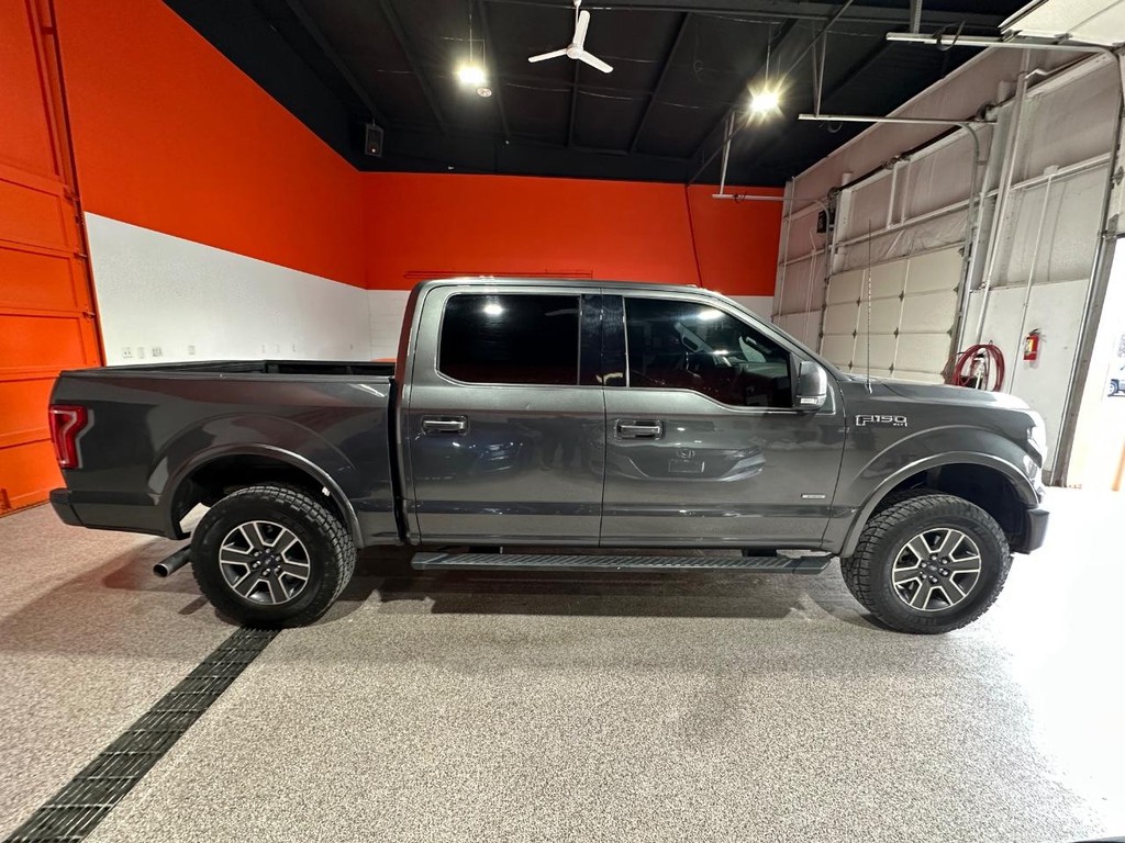 Ford F-150 Vehicle Full-screen Gallery Image 2