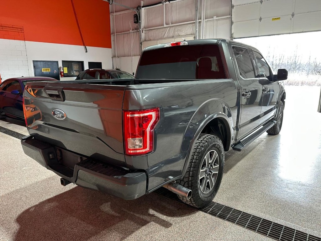 Ford F-150 Vehicle Full-screen Gallery Image 3