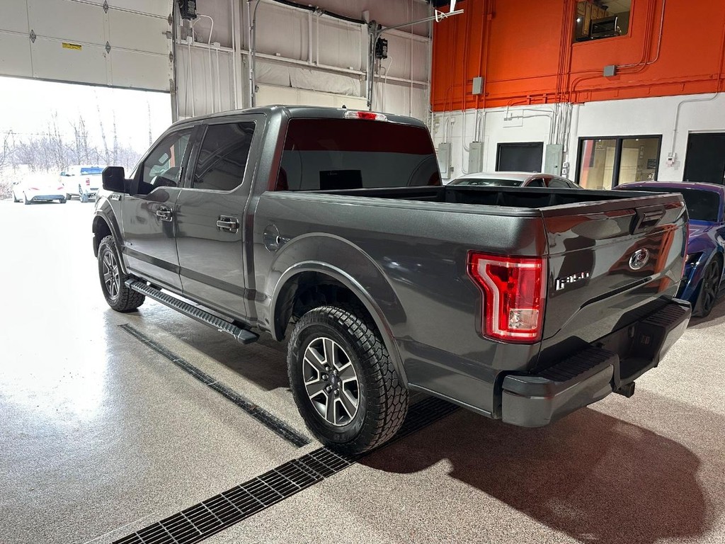 Ford F-150 Vehicle Full-screen Gallery Image 5