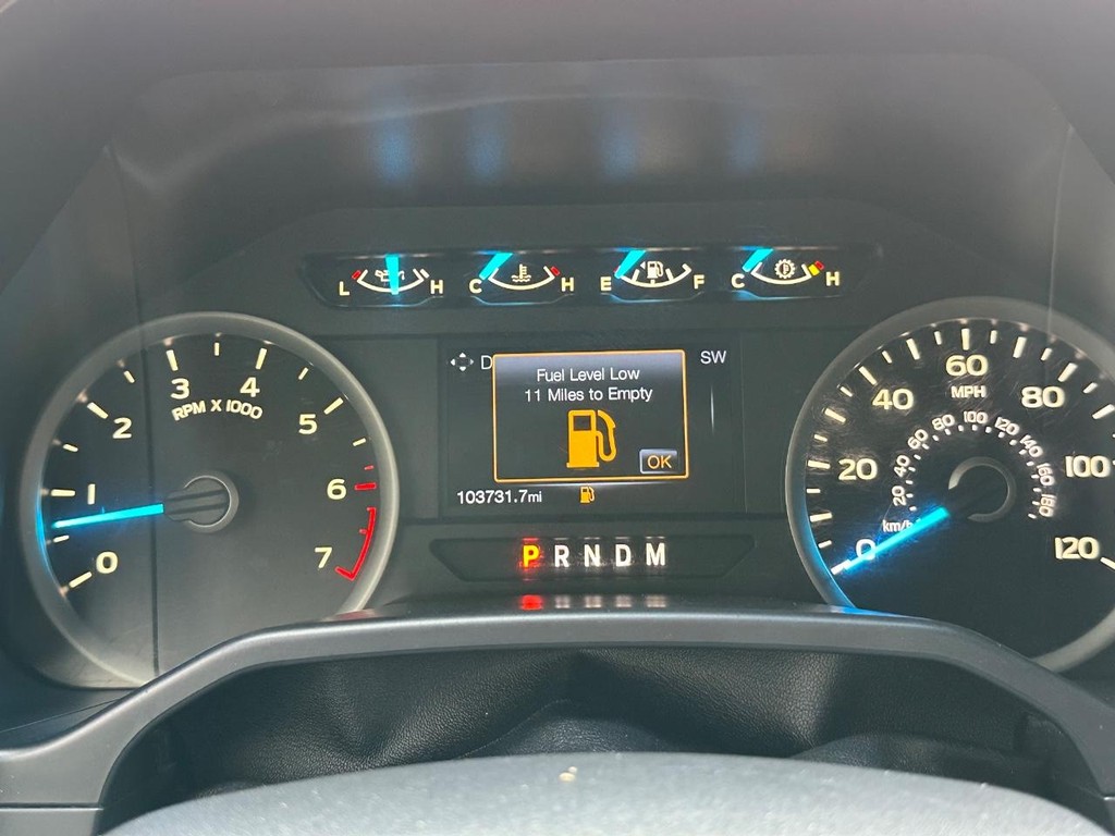 Ford F-150 Vehicle Full-screen Gallery Image 25