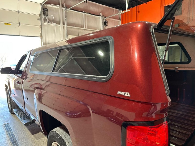 Chevrolet Silverado 1500 Vehicle Full-screen Gallery Image 15