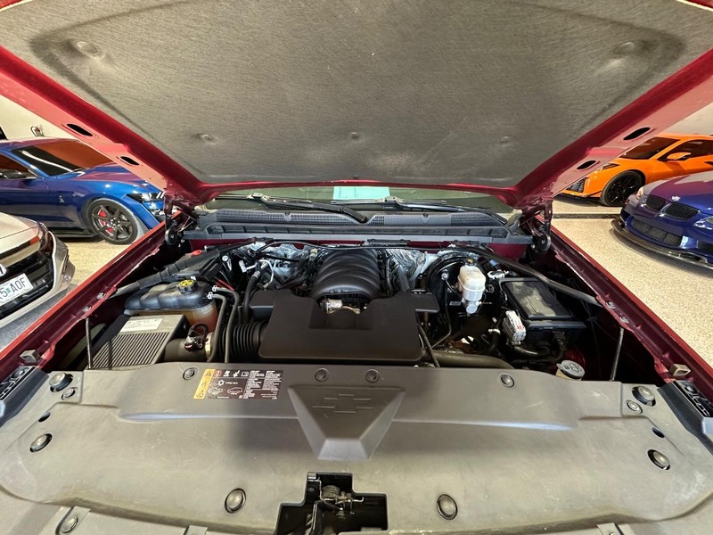 Chevrolet Silverado 1500 Vehicle Full-screen Gallery Image 21