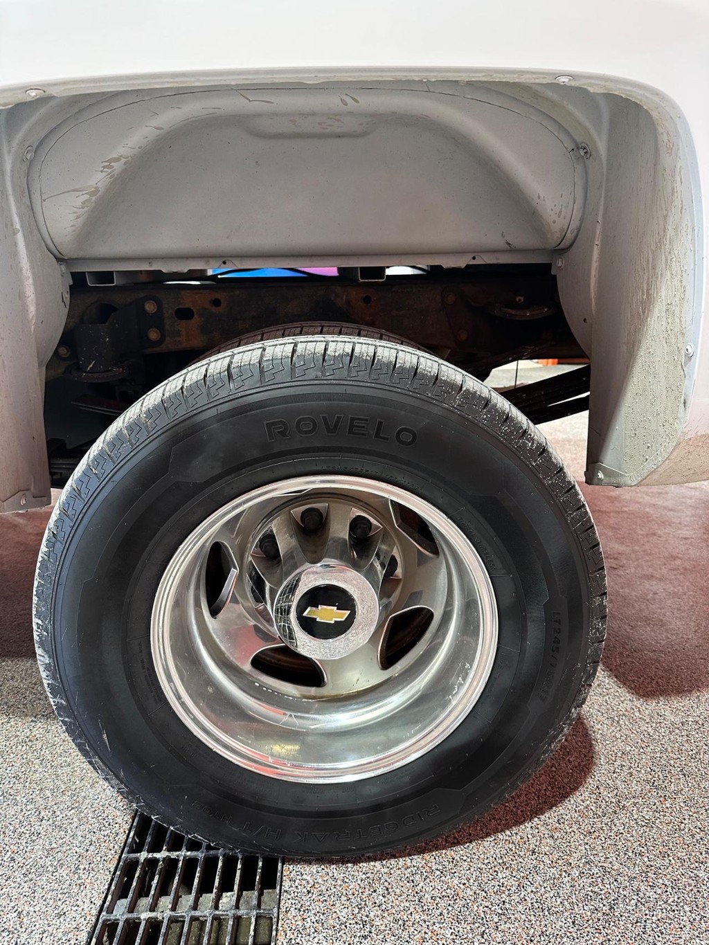 Chevrolet Silverado 3500HD Vehicle Full-screen Gallery Image 51