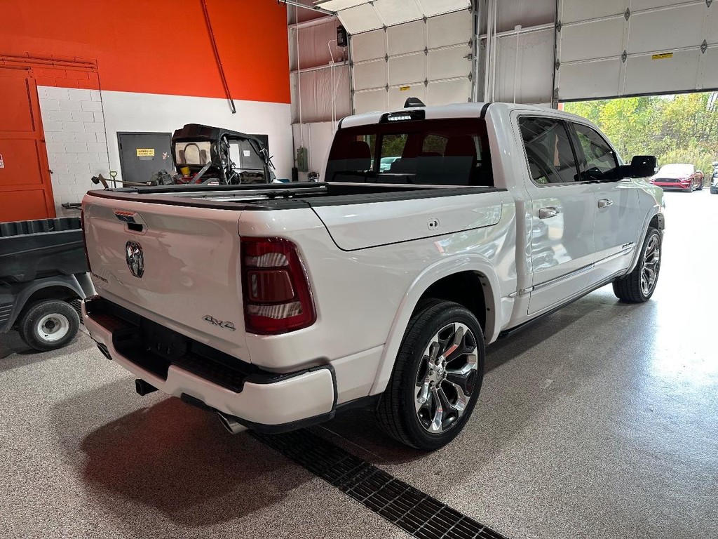 Ram 1500 Vehicle Full-screen Gallery Image 8