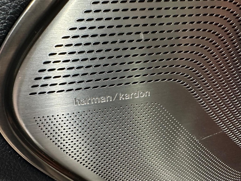 Ram 1500 Vehicle Full-screen Gallery Image 23