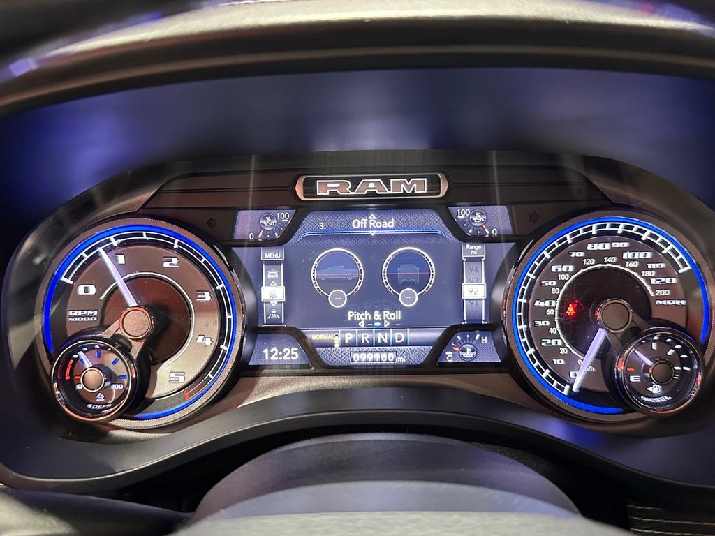 Ram 1500 Vehicle Full-screen Gallery Image 25