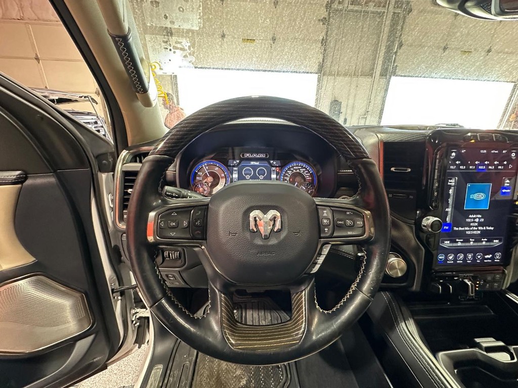 Ram 1500 Vehicle Full-screen Gallery Image 27