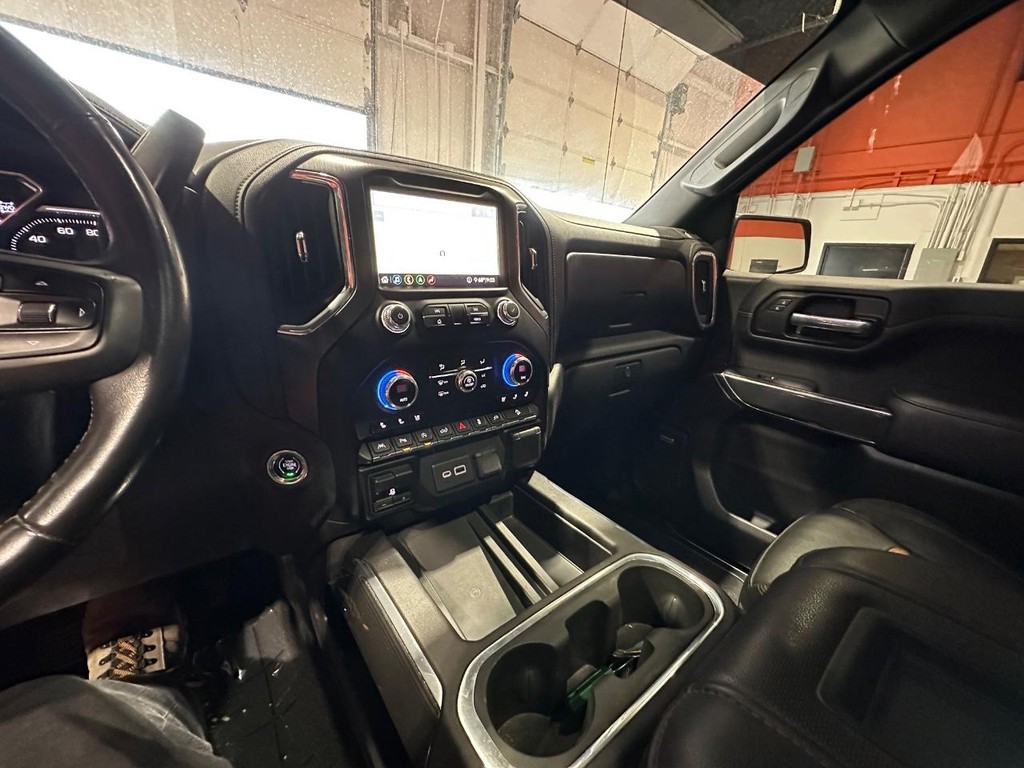 GMC Sierra 1500 Vehicle Full-screen Gallery Image 21