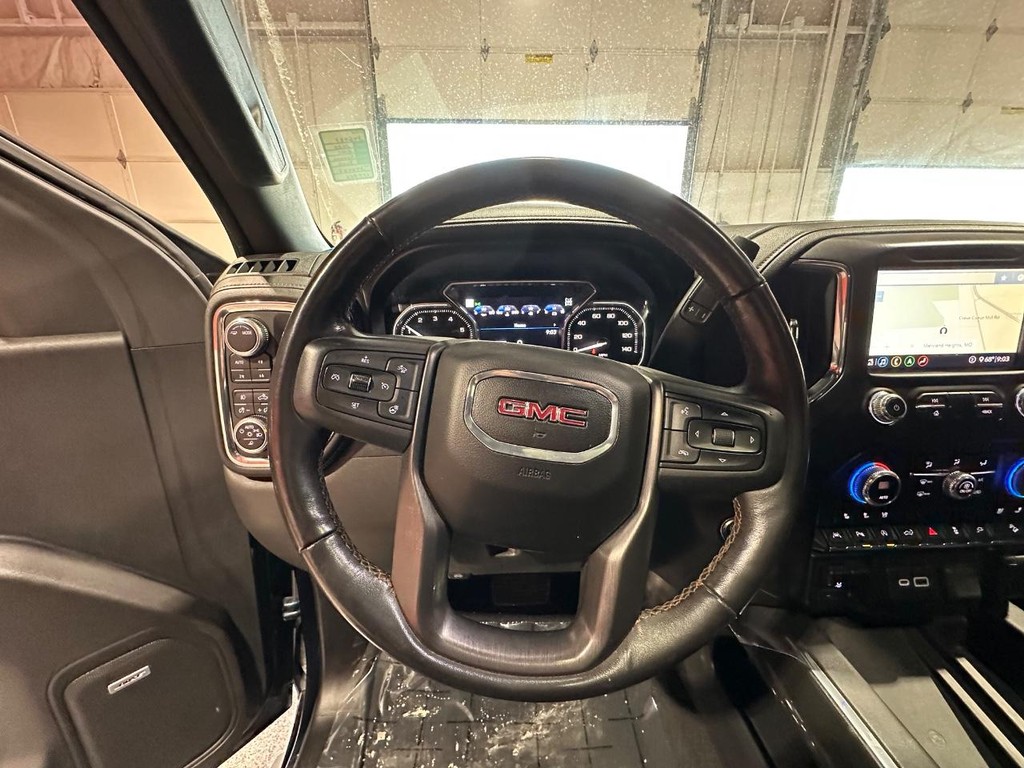 GMC Sierra 1500 Vehicle Full-screen Gallery Image 23