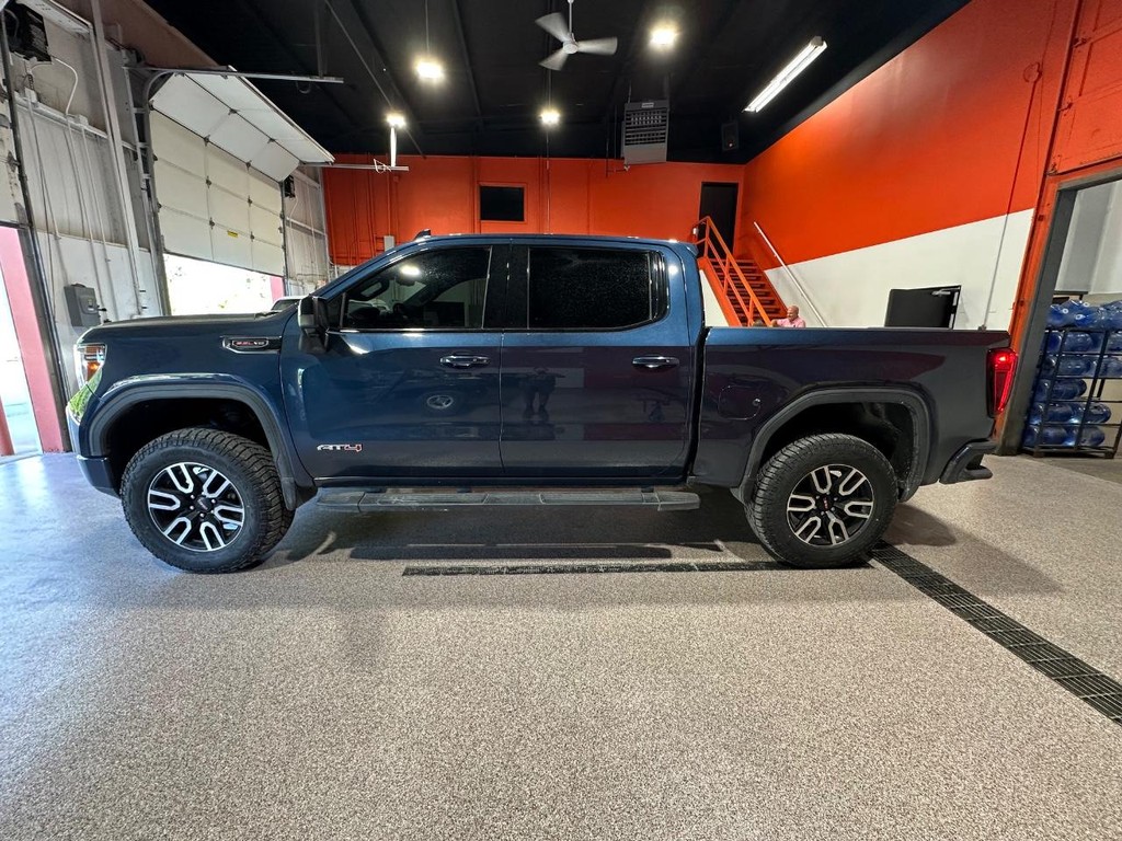 GMC Sierra 1500 Vehicle Full-screen Gallery Image 30