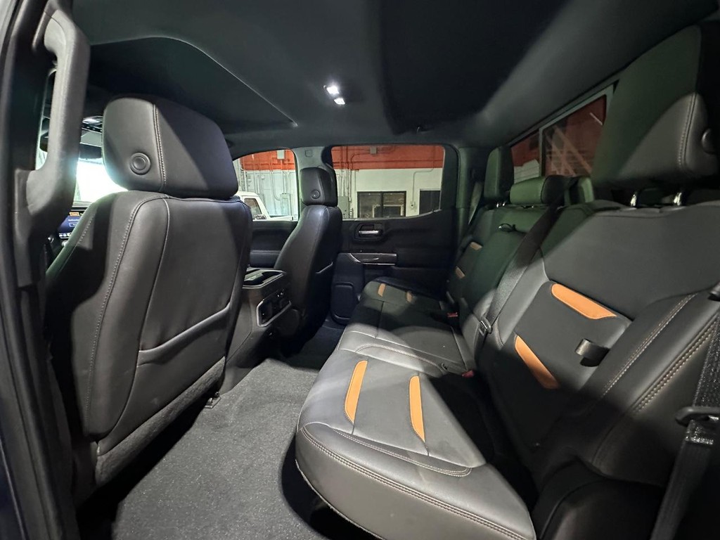 GMC Sierra 1500 Vehicle Full-screen Gallery Image 38