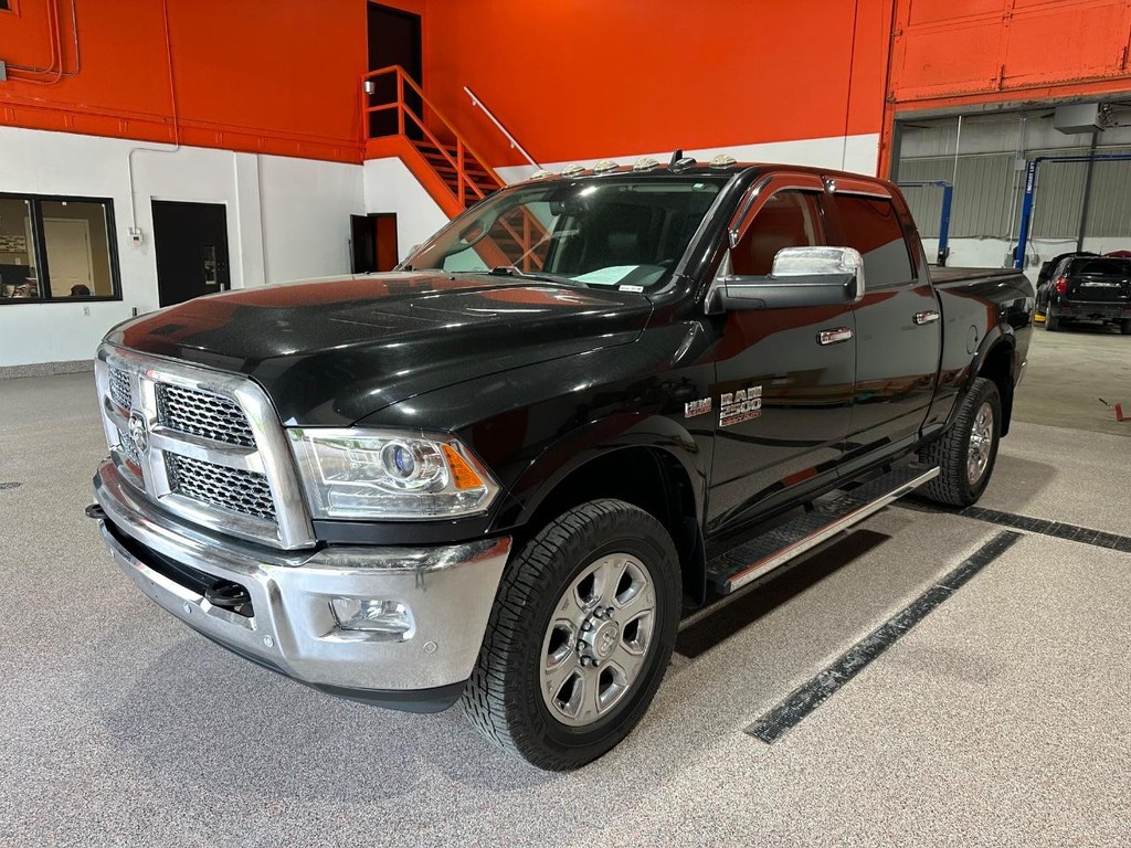 Ram 2500 Vehicle Full-screen Gallery Image 7