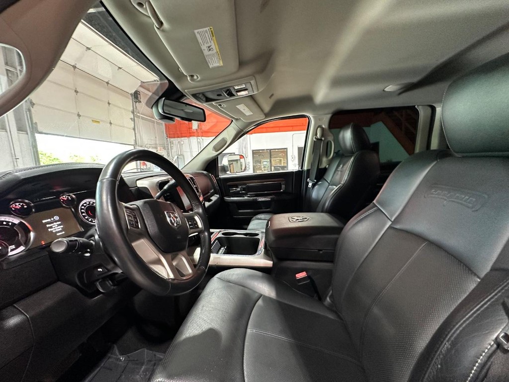 Ram 2500 Vehicle Full-screen Gallery Image 17