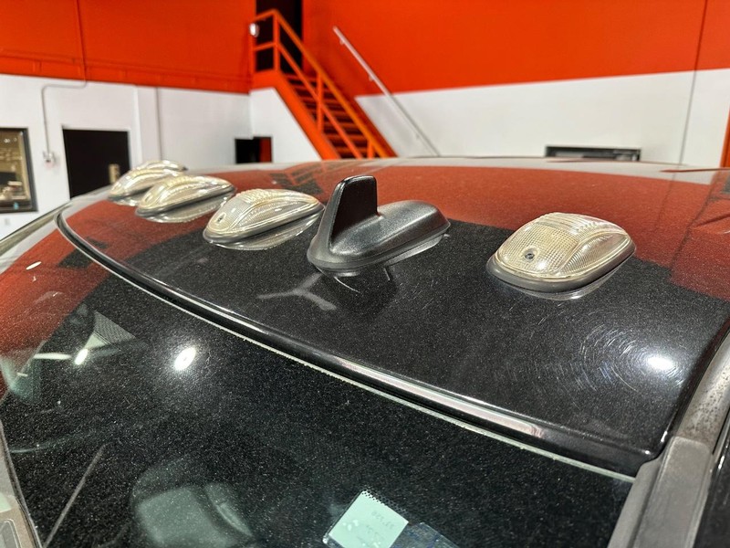 Ram 2500 Vehicle Full-screen Gallery Image 9