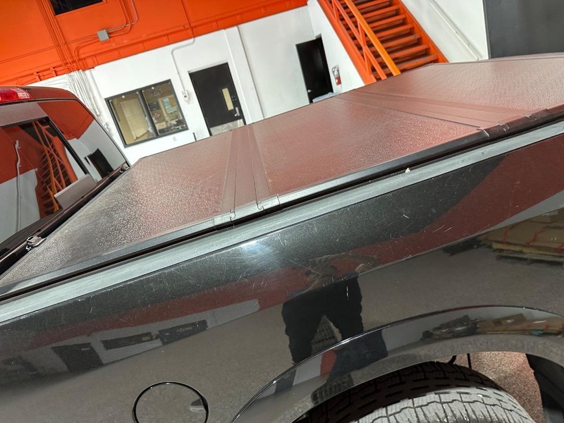 Ram 2500 Vehicle Full-screen Gallery Image 13