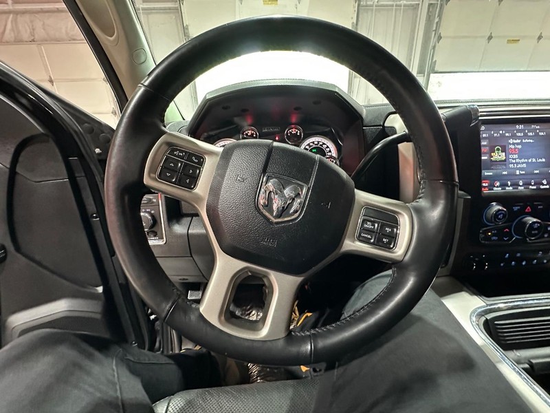 Ram 2500 Vehicle Full-screen Gallery Image 27