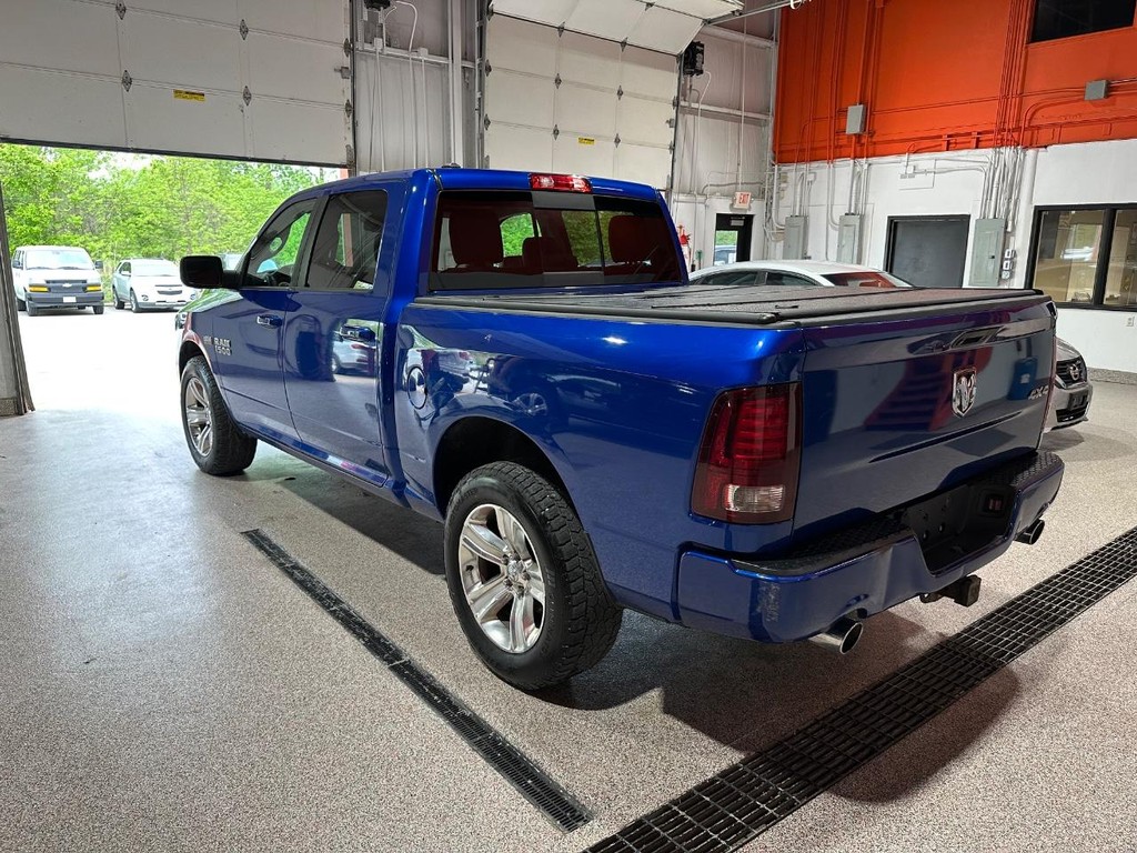 Ram 1500 Vehicle Full-screen Gallery Image 7