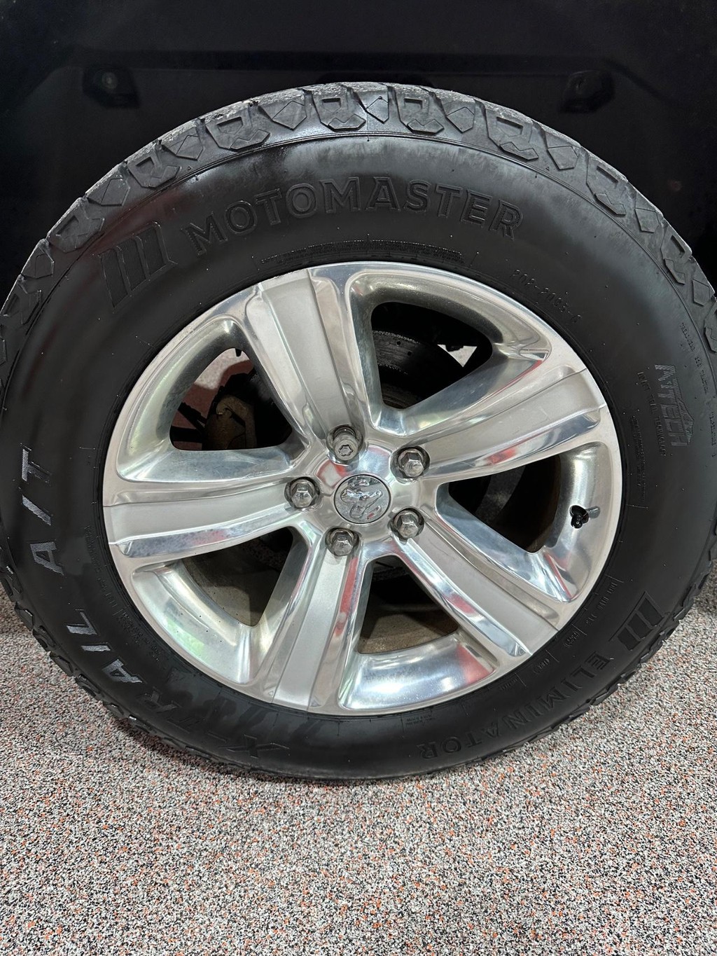 Ram 1500 Vehicle Full-screen Gallery Image 14