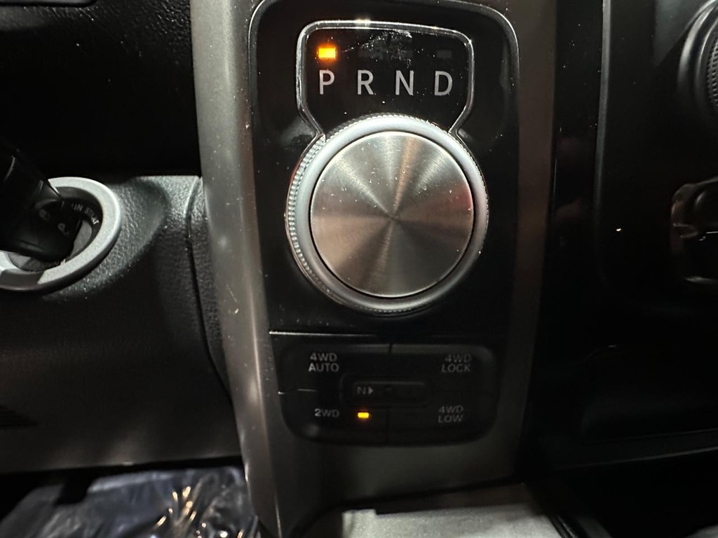 Ram 1500 Vehicle Full-screen Gallery Image 26