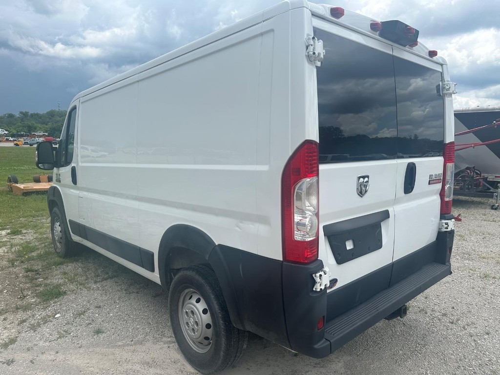 Ram ProMaster Cargo Van Vehicle Full-screen Gallery Image 3