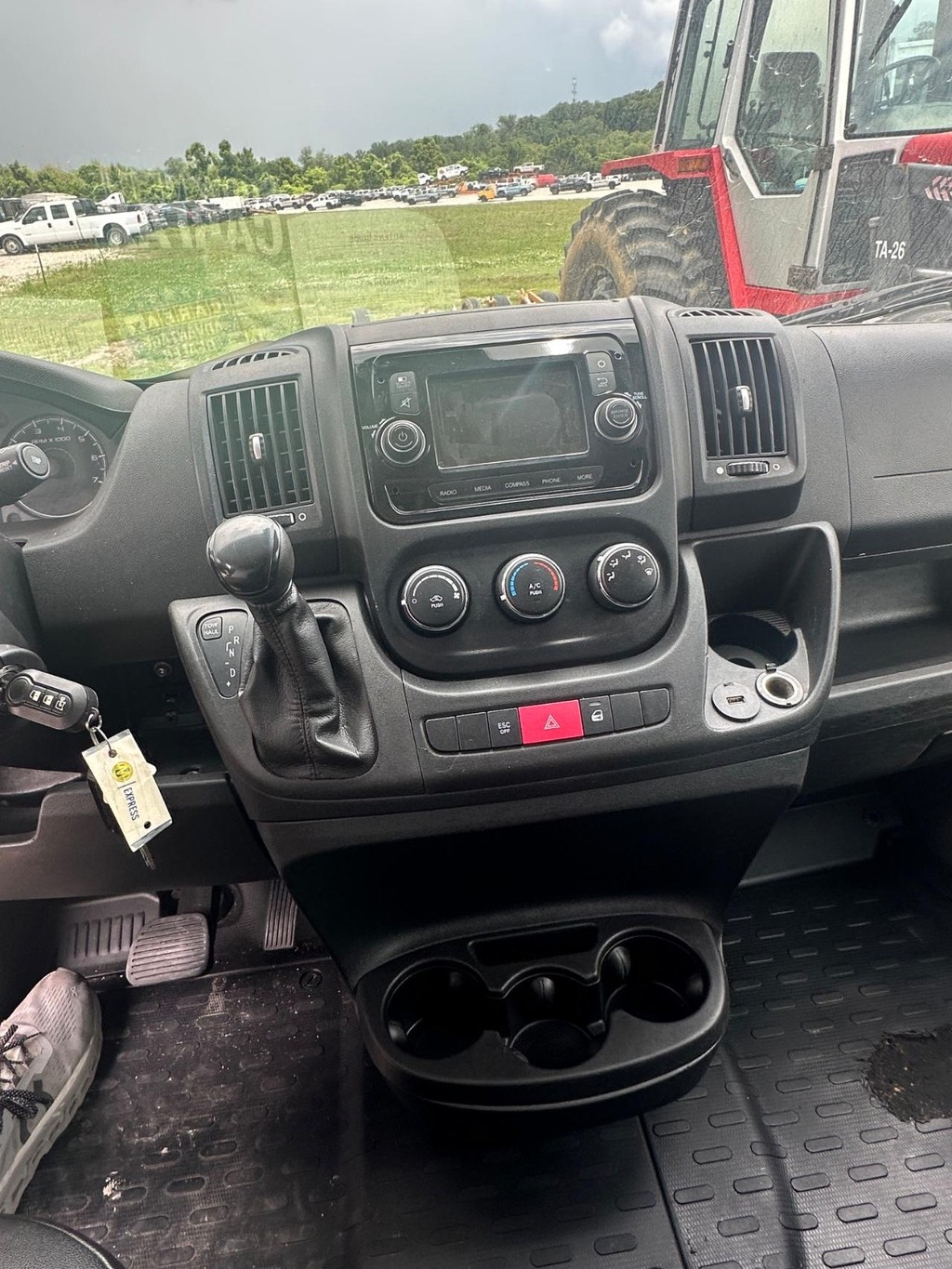 Ram ProMaster Cargo Van Vehicle Full-screen Gallery Image 6