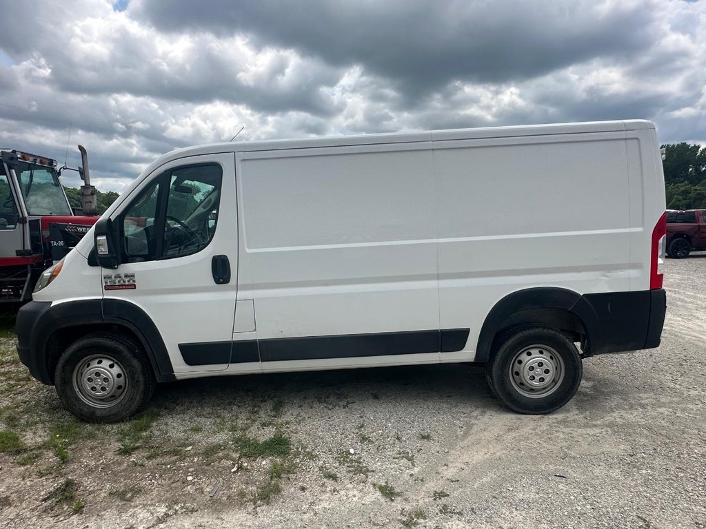 Ram ProMaster Cargo Van Vehicle Full-screen Gallery Image 8