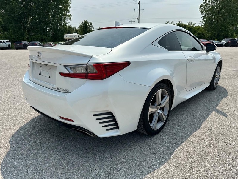 2016 Lexus RC 300 AWD photo 3