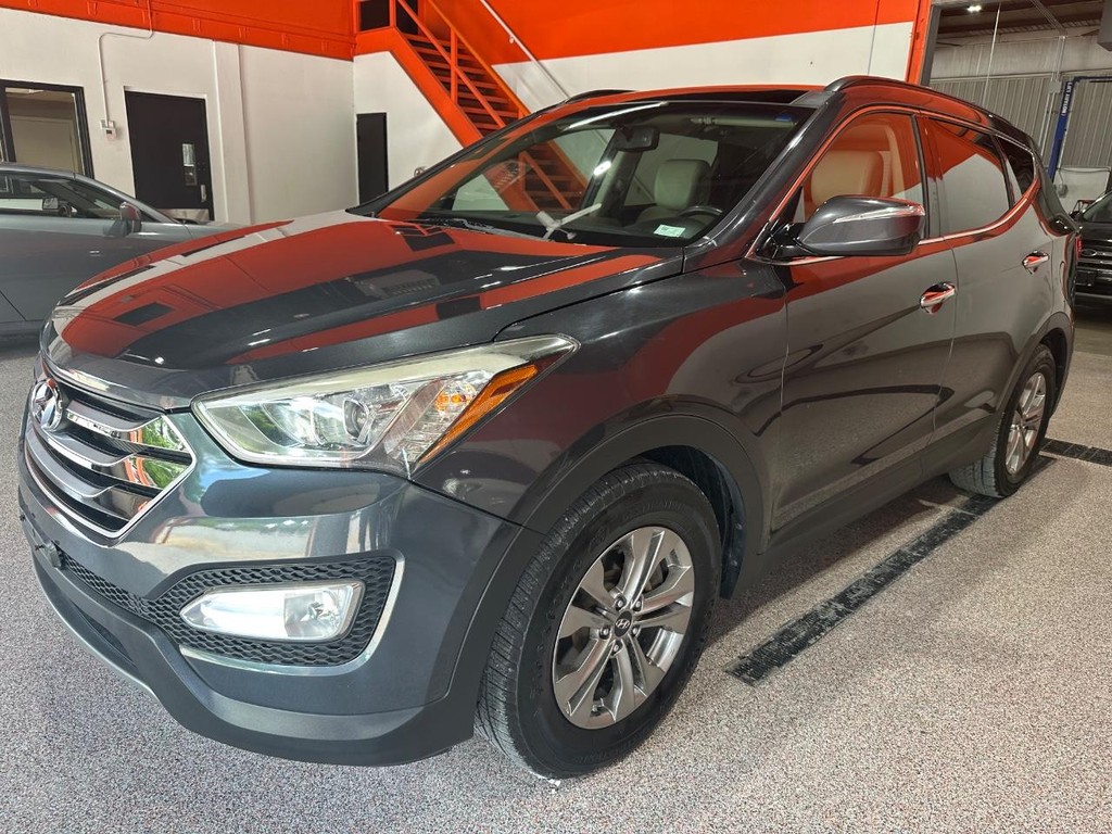 Hyundai Santa Fe Sport Vehicle Full-screen Gallery Image 5