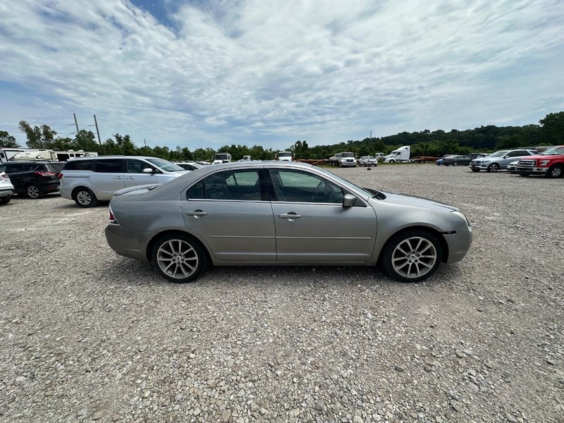 2009 Ford Fusion SEL photo 4