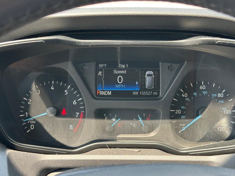 Ford Transit-150 Vehicle Full-screen Gallery Image 23