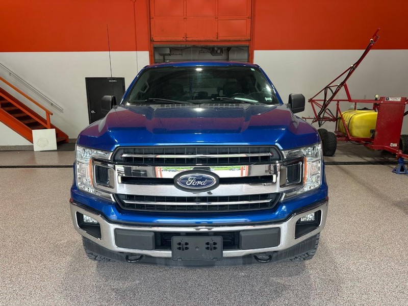 Ford F-150 Vehicle Full-screen Gallery Image 8