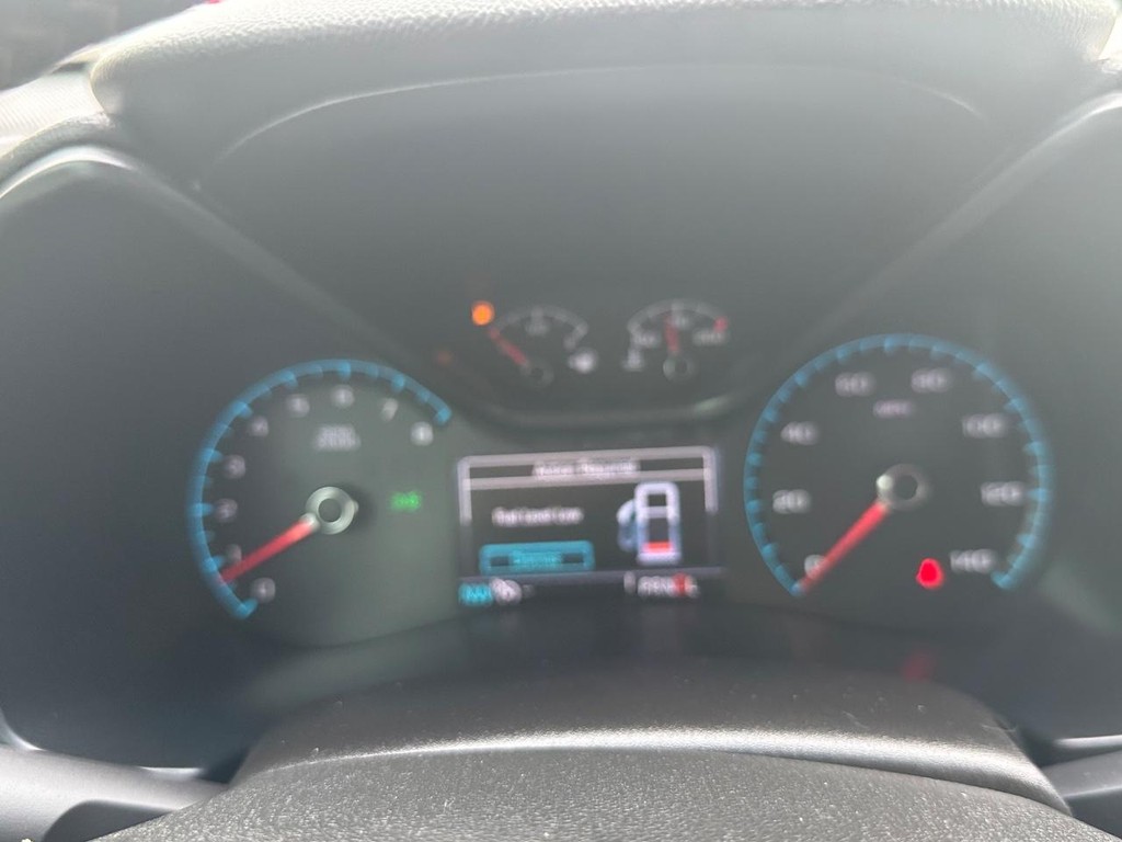 GMC Canyon Vehicle Full-screen Gallery Image 23