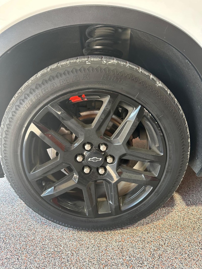 Chevrolet Blazer Vehicle Full-screen Gallery Image 9