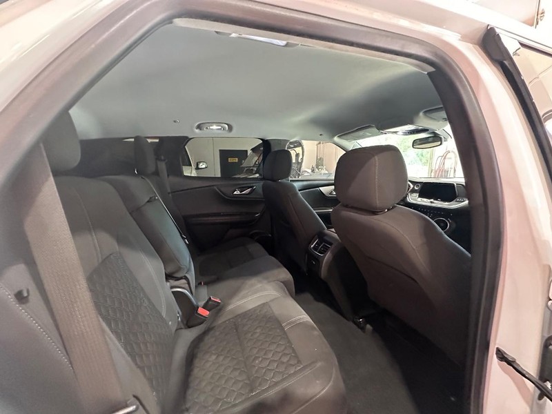 Chevrolet Blazer Vehicle Full-screen Gallery Image 11