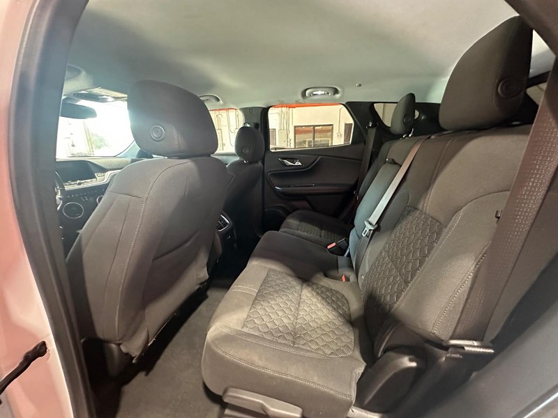 Chevrolet Blazer Vehicle Full-screen Gallery Image 14