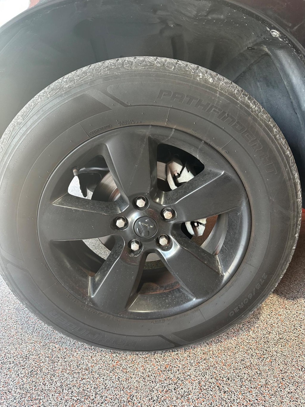 Ram 1500 Vehicle Full-screen Gallery Image 9