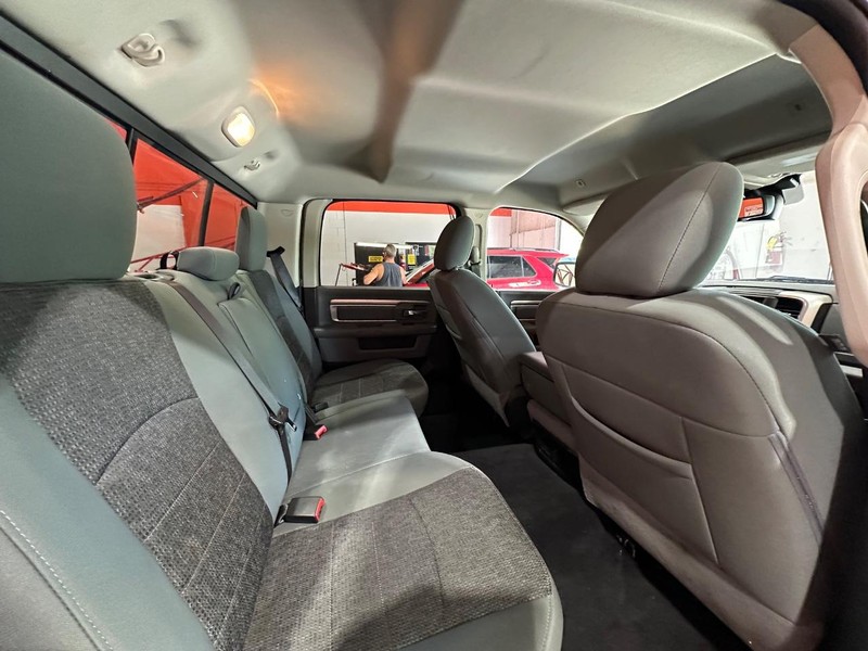 Ram 1500 Vehicle Full-screen Gallery Image 39