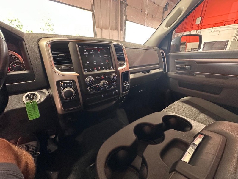Ram 1500 Vehicle Full-screen Gallery Image 41