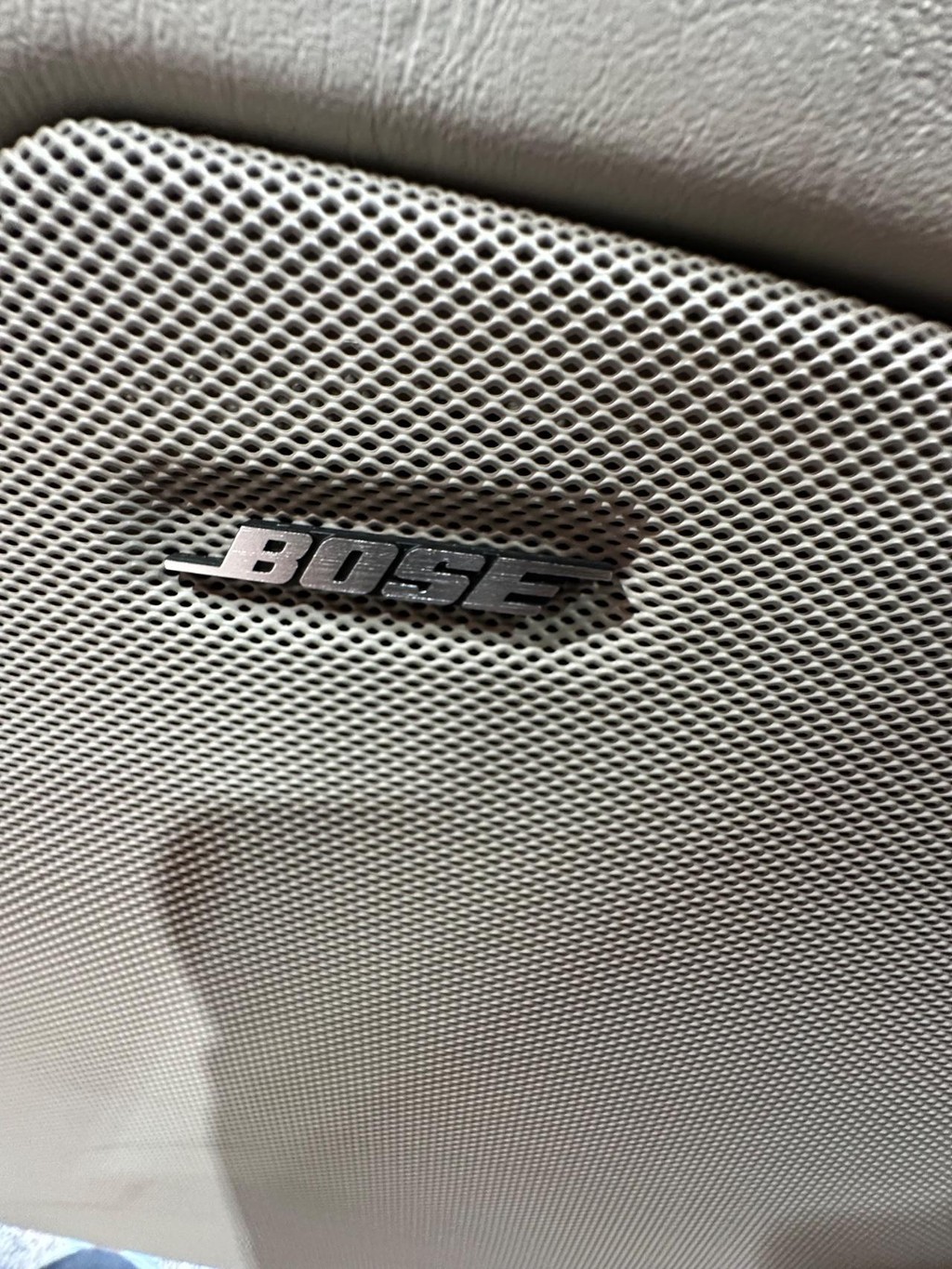 Cadillac XLR Vehicle Full-screen Gallery Image 23