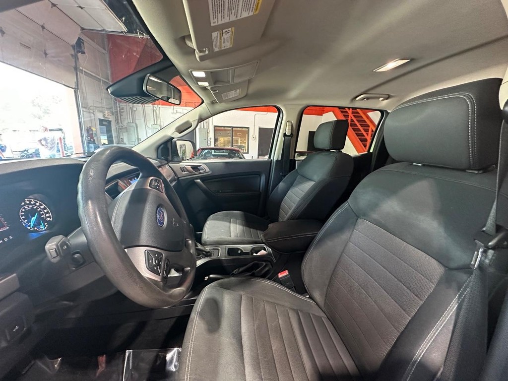 Ford Ranger Vehicle Full-screen Gallery Image 15