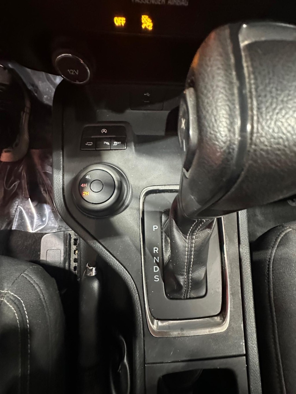 Ford Ranger Vehicle Full-screen Gallery Image 20