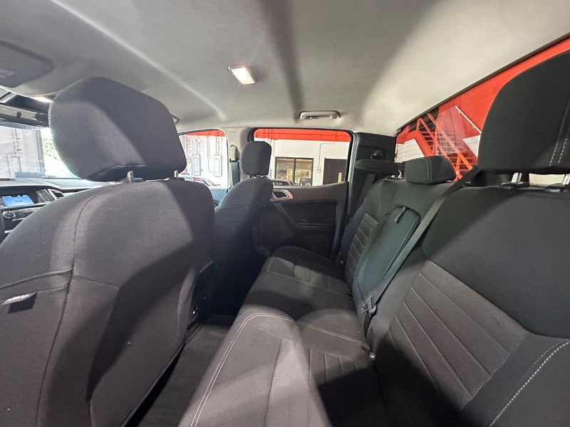 Ford Ranger Vehicle Full-screen Gallery Image 10