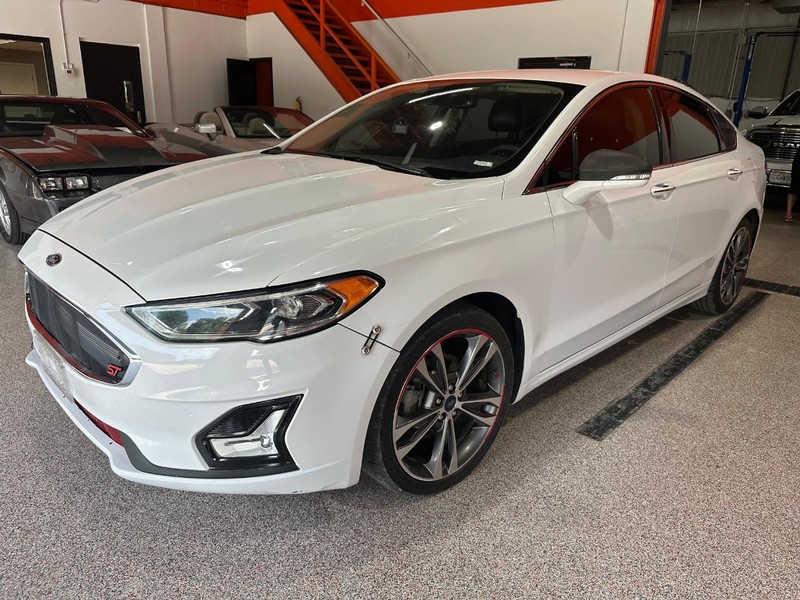 2019 Ford Fusion Titanium photo 4
