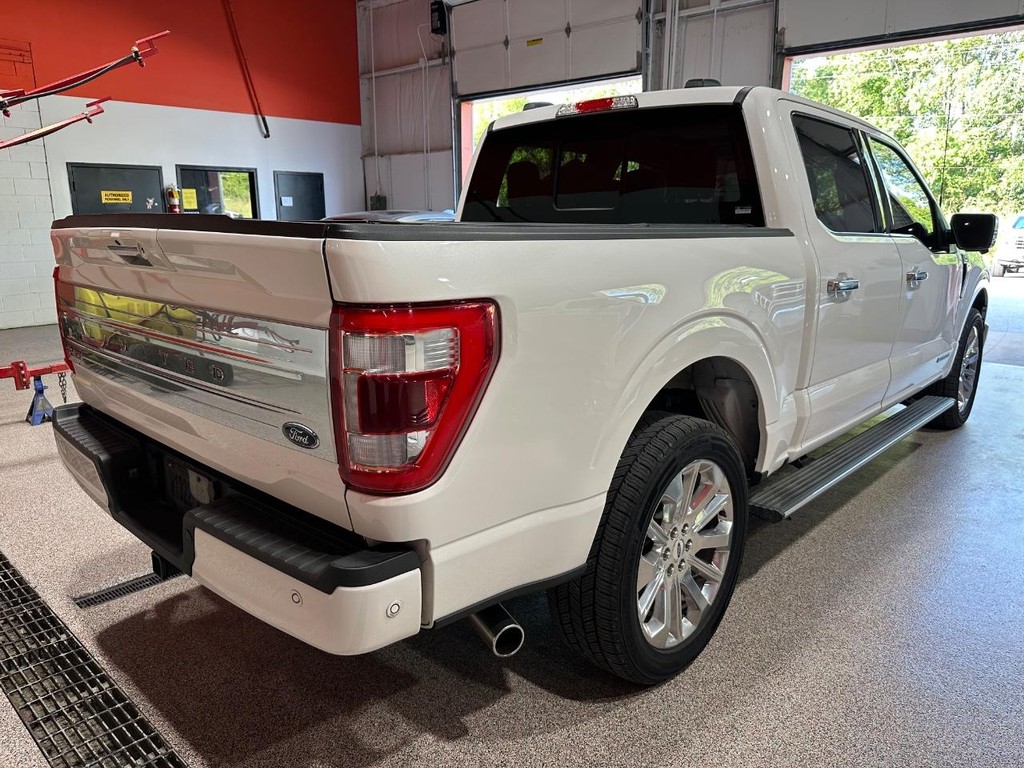 Ford F-150 Vehicle Full-screen Gallery Image 3