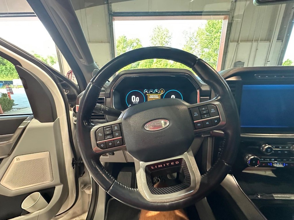 Ford F-150 Vehicle Full-screen Gallery Image 27