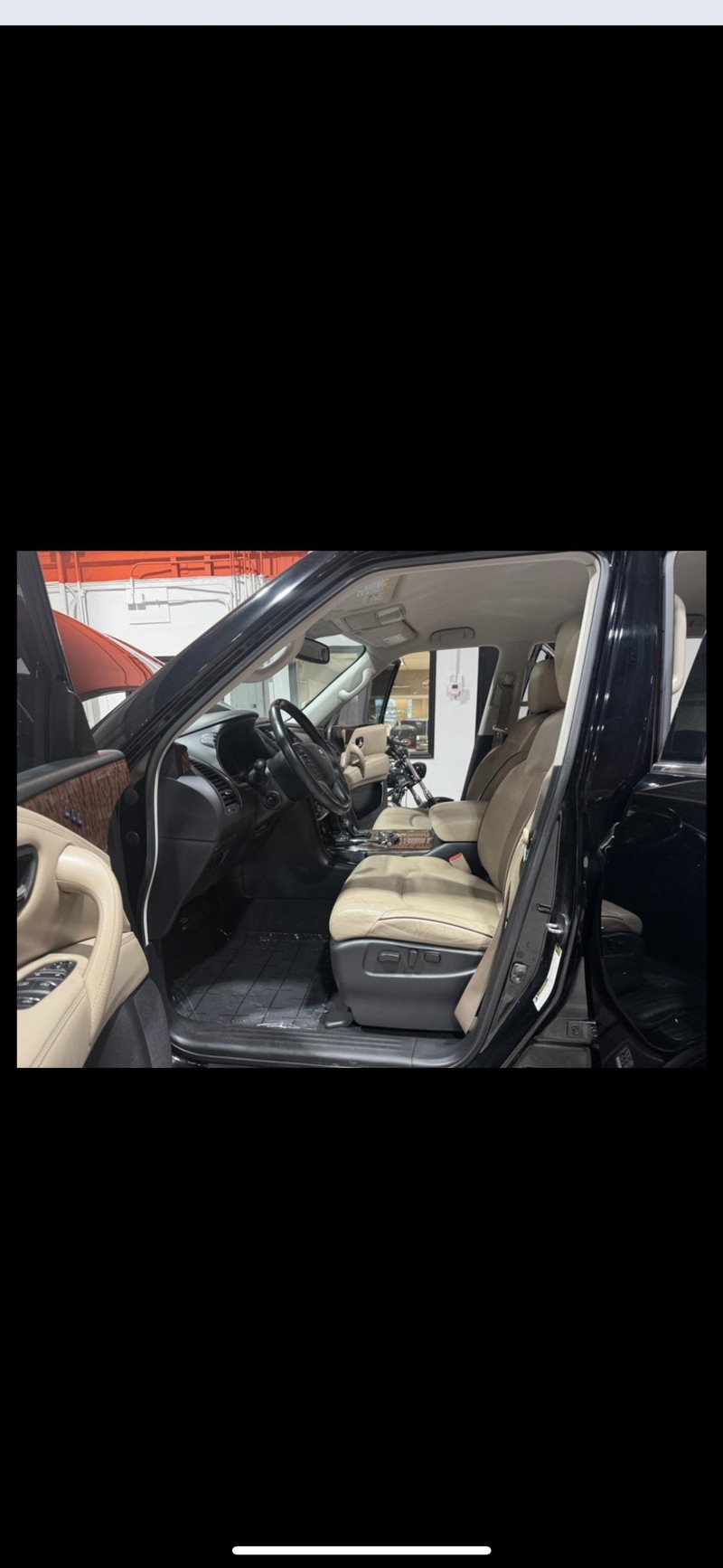 Nissan Armada Vehicle Full-screen Gallery Image 9