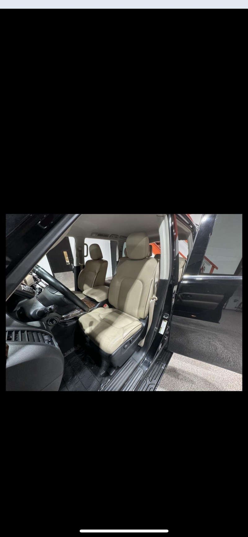 Nissan Armada Vehicle Full-screen Gallery Image 10